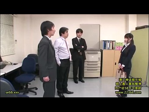 「あのぉ!仕事のストレス私が解決してみせまっス!」男性社員たちをパイズリフェラでイカせる巨乳OL