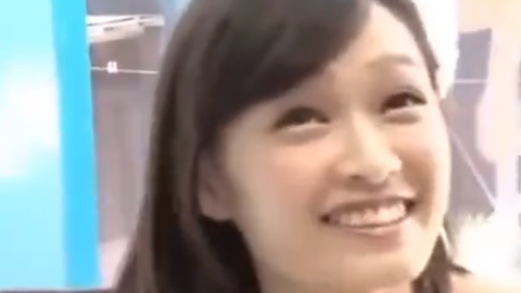 可愛いうえに性格よすぎ！初対面の童貞くんを赤面しながら筆おろししてくれた22歳現役JDまきちゃん！マジックミラー号