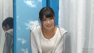 真面目そうな素人JDが童貞チンポを一生懸命筆おろし！