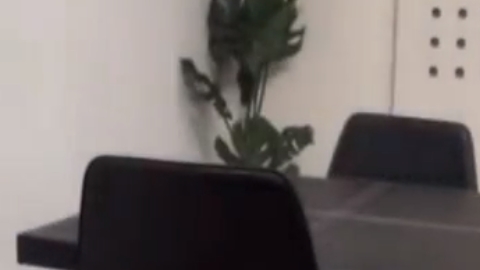 女性の体を熟知している鬼畜整体師に為すすべなく中出しされるギャルOL