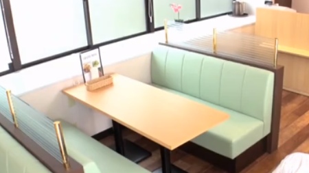 【篠田ゆう】ウェイトレスのパンツを見たけどシラを切り通す店長。立場逆転全力で痴女られ足コキで抜かれたｗ