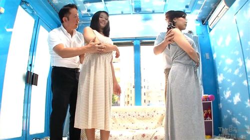 《人妻ナンパ》だめっ！でちゃぅぅっ！！メス穴から溢れるスケベ汁ｗｗｗ最近ご無沙汰な美人妻が他人棒の男根にイキ乱れるｗｗｗ