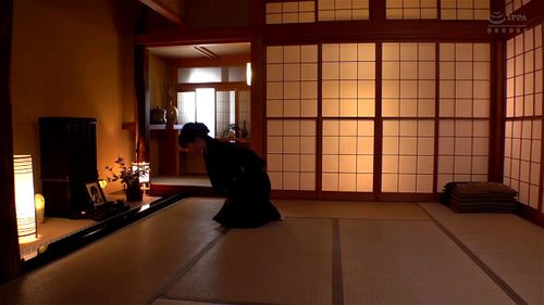 法事で喪服姿の30代未亡人が義父と不謹慎セックスでイキまくる