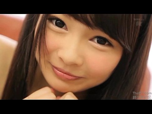 ＜跡美しゅり＞スレンダーちっぱいの童顔美少女!手マンでイキ潮吹きまくりのまんこにザーメンを種付けしてしまう