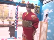 ＜NTR中出し＞彼氏を待たせてマジックミラー号で野球拳！負けたら生ハメ罰ゲーム！