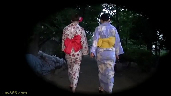 浴衣ギャルのあとをつけて暗がりでガチンコレイプ