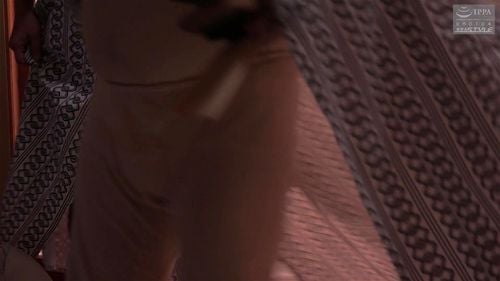 《ながえスタイル/紺野ひかる/人妻NTR中出しレイプ》妻は逃亡犯に朝から晩まで犯され続けた