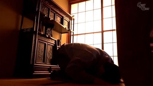 《波多野結衣/巨乳人妻NTR中出し輪姦》夫が借金を返せなくなり取り立て屋たちに襲われまわされ膣内射精