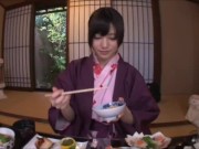 プチ緊縛もありつつのじゃれつきセックス　高橋しょう子