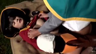 【コスプレ】このすばのめぐみんを野外で青姦する鬼畜主人公！動けない魔法使いロリっ子をパンツずらしハメ高速ピストンエビ反りさせ膣内射精！