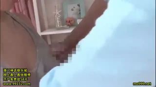 ノーブラ部屋着でエアコン修理を待ってる痴女をお仕置き