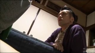 【ヘンリー塚本】「叔父さん、ゴムどうする？」「そんなん使うかいな」義父の浮気防止の為。熟女母に頼まれて娘がただれた性交