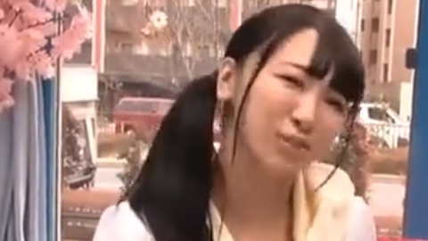 友達と耐久素股に挑戦→あっさり発情して中出しパコしちゃった素人娘