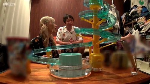 2人の痴女お姉さんに乳首舐めフェラ手コキ背面騎乗位で精子を搾り取られる