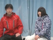 〖素人ナンパ〗「待ってぇ//中はだめぇ～//」芸能人の広瀬すず似の美少女がオイル素股マッサージ！我慢できず中出しされるw