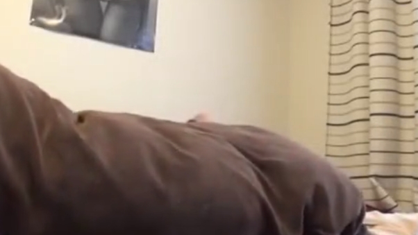 競泳水着美女をイカセて「外に、外に・・・！」とお願いされたけど、大量中出ししちゃう！