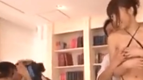 順番にいろんなザーメンの味を堪能してごっくん神乳女性のプロテク