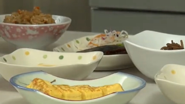 美巨乳な美人母が息子に媚薬を盛られてカラダを弄ばれ生ハメ中出しで母子相姦セックスしちゃう! 大橋ひとみ