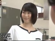 胸チラぽっちに気づかず働くナースにアソコが元気になっちゃう患者