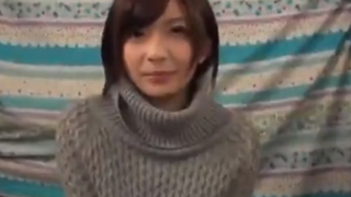 美人なお姉さんがローターオナニーしながらの指マンでイキまくりチンポをフェラ～手コキで射精させる!