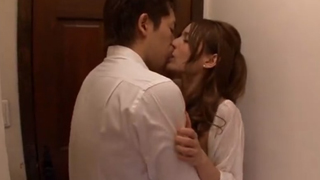 「あなたのおチンポで私を壊して？…」妹の彼氏誘って気持ち良くなっちゃうイケない姉