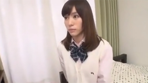 部活の女先輩に恋愛の相談をしたらエッチな展開になって素股から生挿入の中出しセックス 芦名ユリア