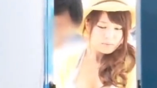 「中で動いてるぅ」大人しい女子大生がミラー越しの友達に見られながら中出しされちゃうｗ