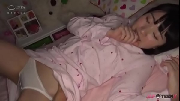 【中出し】『抜き率100％』勃起チンポで子宮まで突かれまくりガクガクしながらＦＵＣＫ！多淫な股間がビショ濡れでアクメとかｗ