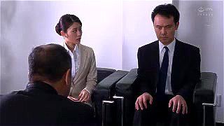 《神宮寺ナオ/人妻NTR中出し》多額の借金を肩代わりしてくれた社長に妻は濃厚接吻から犯された