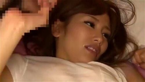 【ぶっかけ】寝ている彼氏の横で彼氏友人にネトラレる彼女