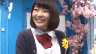 MM号に乗ってしまったロリ顔JKが流れに流されてしまいガチハメ展開