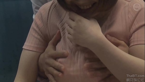 姉ちゃん、ヤラせてくれよっ！！実姉の隠れ巨乳を見て激勃起する弟チンポは視姦されてスブ濡れマンコに生挿入！！