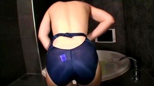 「あぁキモチイィ！」ハメ潮を吹きながらラブホで中出しされる援交女子高生 宇佐美なな