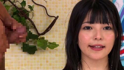 ちょww横にギンギンのチンポがあってもガン無視する女ww