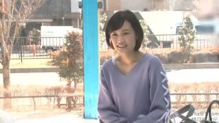 緊張気味の童貞チンポを優しく筆下ろししちゃう素人さんｗ