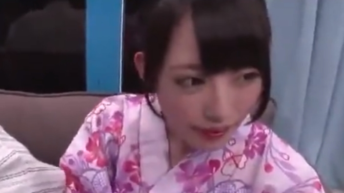 童貞チンポを中出しハメで筆下ろししてくれた浴衣美少女ｗ