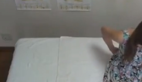 序盤から身を捩じらし悶えてるOLに猥褻しまくって中出しするおやじ