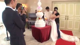 結婚式場で時間停止→新婦の美乳を使って身勝手に射精する鬼畜男