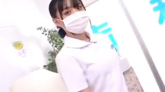 うふふ､､､♡スケベ客が殺到する歯科医院の衛生士がやばいぞｗアイドル級ルックスでサド全開のチンポいじめがマジ最高ｗｗｗ