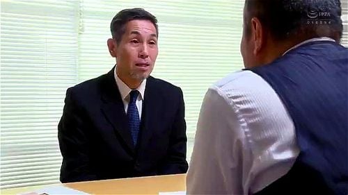 《ながえ/加藤ツバキ/人妻NTR中出し》夫がリストラされ家計のため社長に精子尽き果てるまで犯された