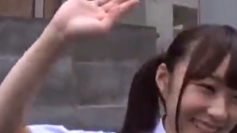 「いっぱい気持ち良くして‥？」細身なツインテ美少女が制服姿で濃密パコ