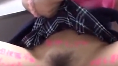 学校にも行かず男性に金もらって性ペット状態で孕ませられる