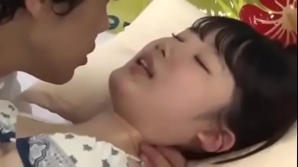 〚素人〛『勃起率100％』股間に勃起ちんこを突き刺してガチンコ性交！激ピストンされて喘ぎまくりアッへアへで連続絶頂ｗ