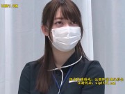 ［MM号］素人ナンパ ‼『骨折してオナニーが出来ない男性の性処理をしてください❗』戸惑いながらもシコシコしてくれた美人ナース♥