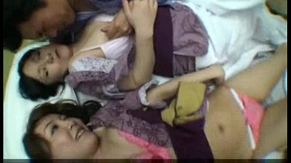 家族旅行参加でAV撮影『姉がこんなに好き者だとはビックリ』お互いエロイ熟女姉妹