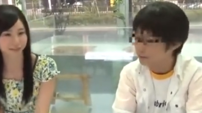 『こ、こう？』まだSEX経験の浅い純真女子大生がバイト先の先輩とマジックミラー号でｗ