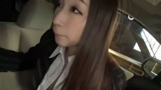 私にも試乗します?♡仕事そっちのけで客とSEXに励むディーラーの巨乳店員!蓮実クレア