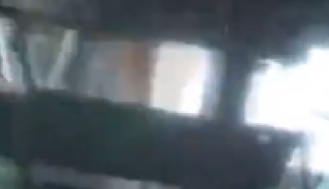 シャワールームで水浸しになりがらレイプされてヨガリ散らすJK