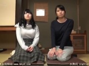 ガチ素人JDが男湯に入ってエッチなミッション！好き放題触られて手コキで大量発射！