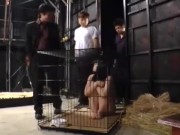 【上原亜衣】野外での見せしめ露出潮吹きシャワー&ハード輪姦！底辺労働者ばかりの村に性奴隷として連れてこられた激カワJK